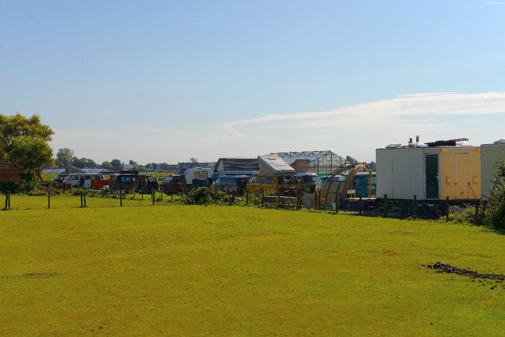 ../Images/Onderdelenmarkt op De Strandwal 021.jpg